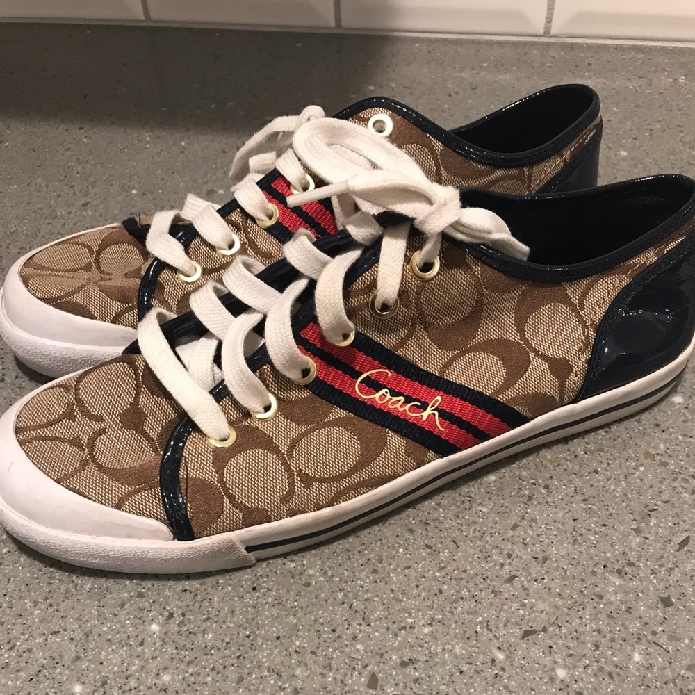 Coach Tennis Shoe Great Condition Size 9